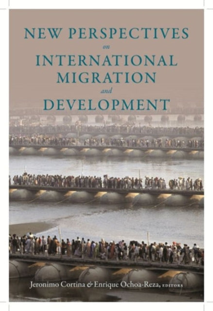 Book cover of: New Perspectives on International Migration and Development