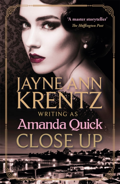 Book cover of: Close Up. By: Jayne Ann Krentz