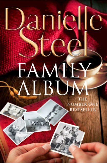 Book cover of: Family Album. By: Danielle Steel