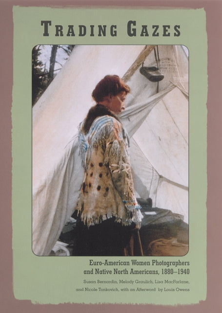 Book cover of: Trading Gazes. By: Melody Graulich