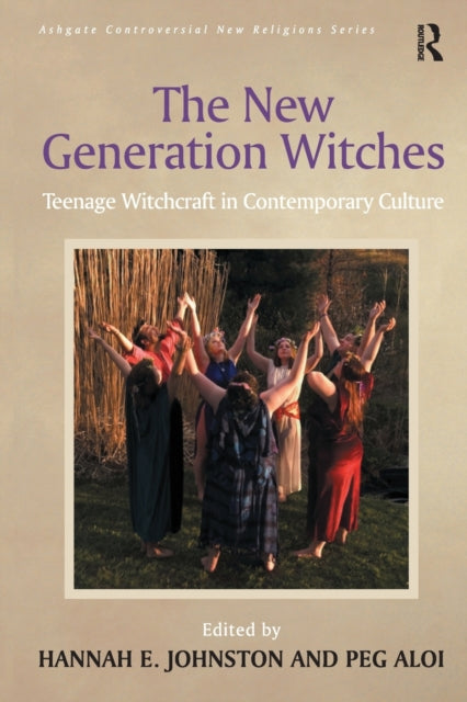 Book cover of: New Generation Witches. By: Peg Aloi