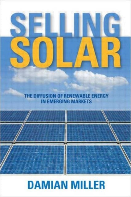 Book cover of: Selling Solar. By: Damian Miller