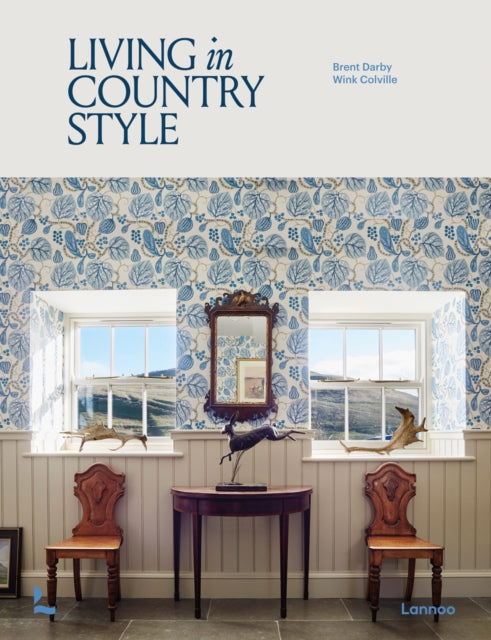 Book cover of: Living in Country Style. By: Wink Colville